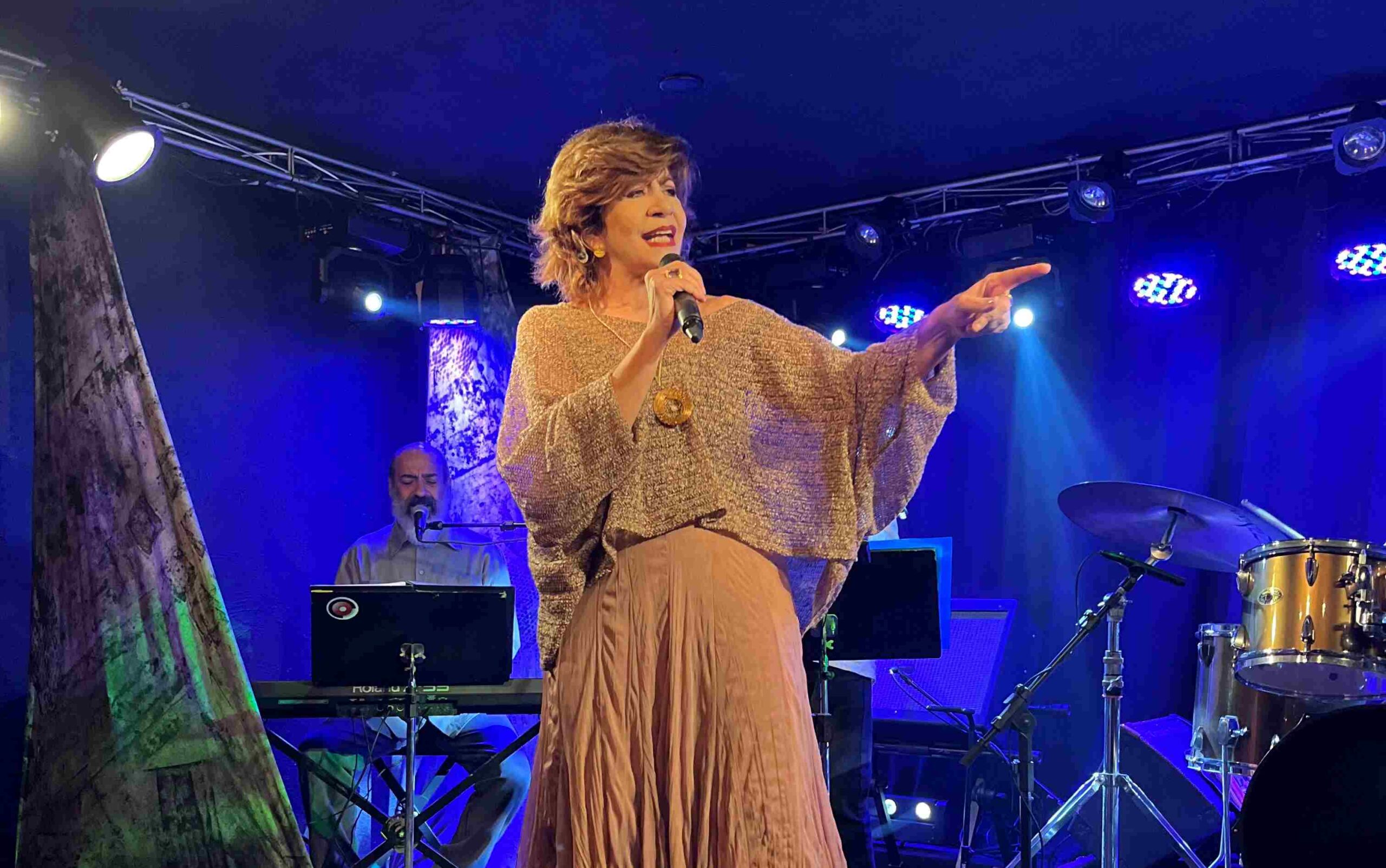 Sandra Pêra interpreta sucessos de Belchior no dia 17 de novembro em Porto Alegre