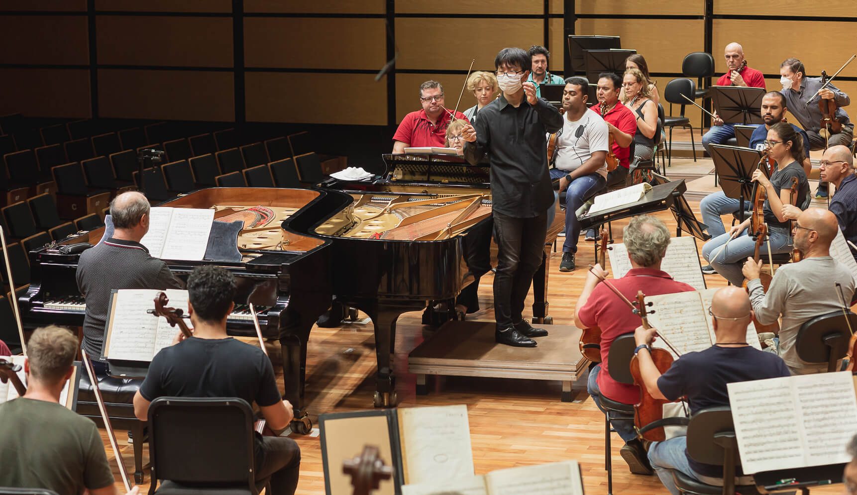 Fim de semana na OSPA tem concerto com solo de dois pianistas e recital gratuito com dois grupos de câmara