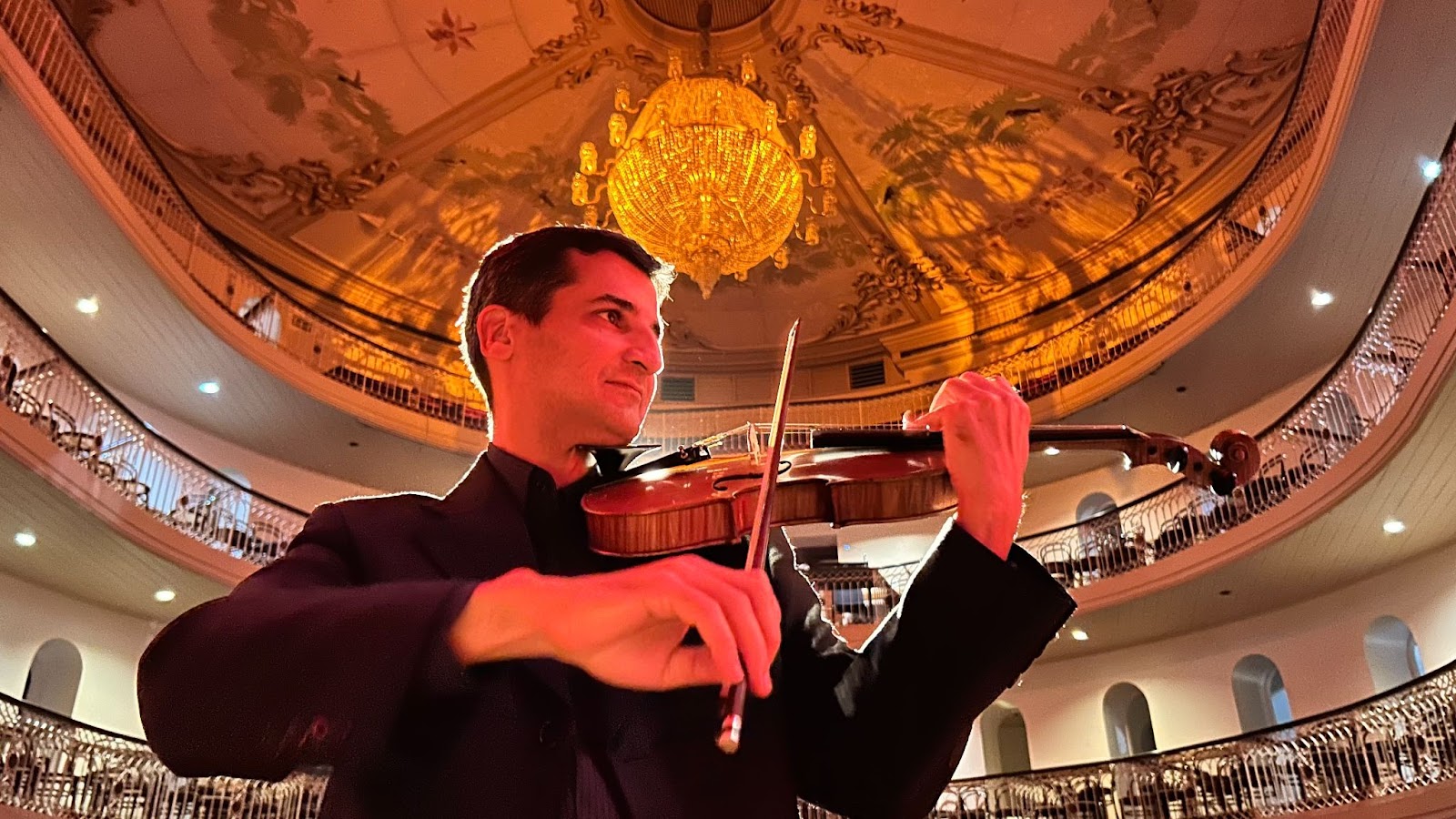 Orquestra Theatro São Pedro, concerto com ingressos gratuitos mediante 2kg de alimento