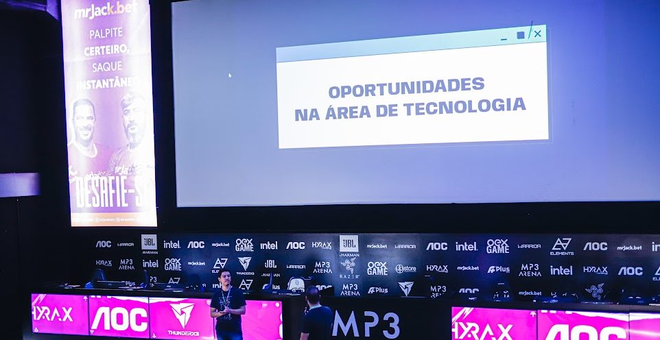 Segunda edição do campeonato intercolegial de e-Sports reúne 12 escolas de Porto Alegre no Instituto Caldeira