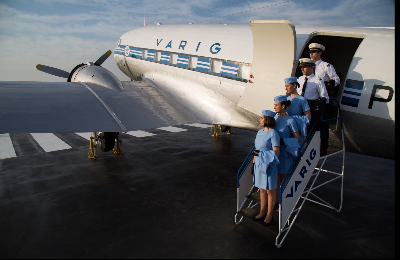 Boulevard Laçador retoma as visitações ao avião Douglas DC-3