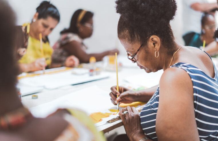 Sesc realiza curso de artesanato sustentável e empreendedorismo feminino em instituição de Cachoeirinha