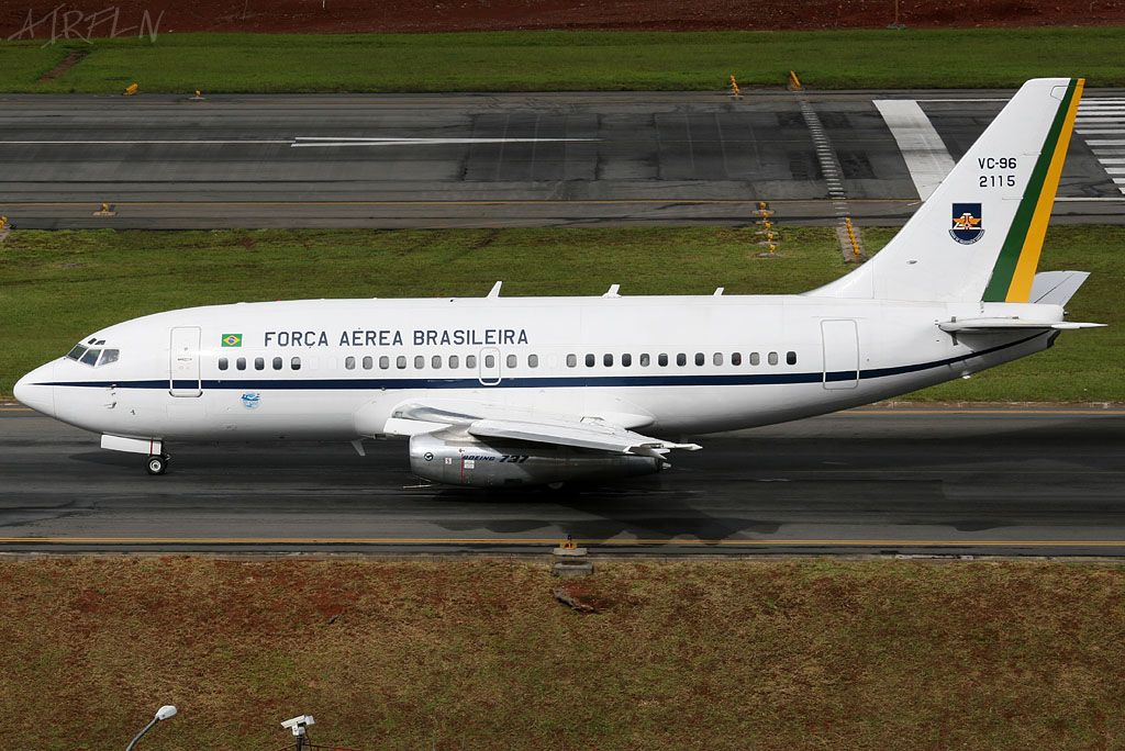 Transporte de avião pelas ruas da capital afetará trânsito nesta segunda-feira