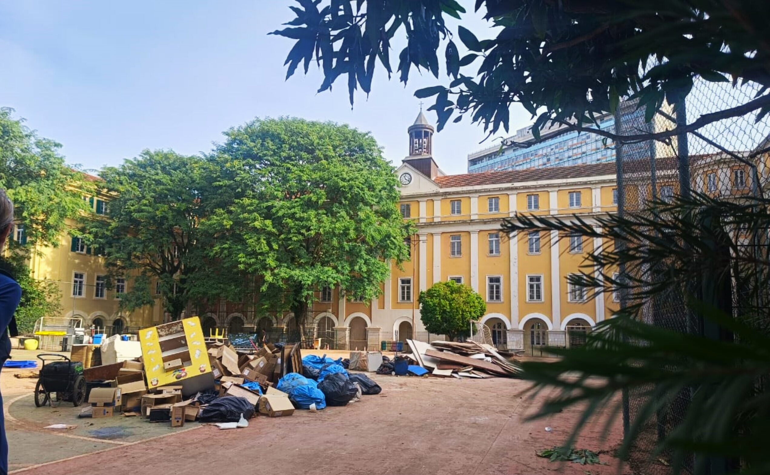 Fundação O Pão dos Pobres trabalha na reconstrução do prédio histórico para retomada das atividades