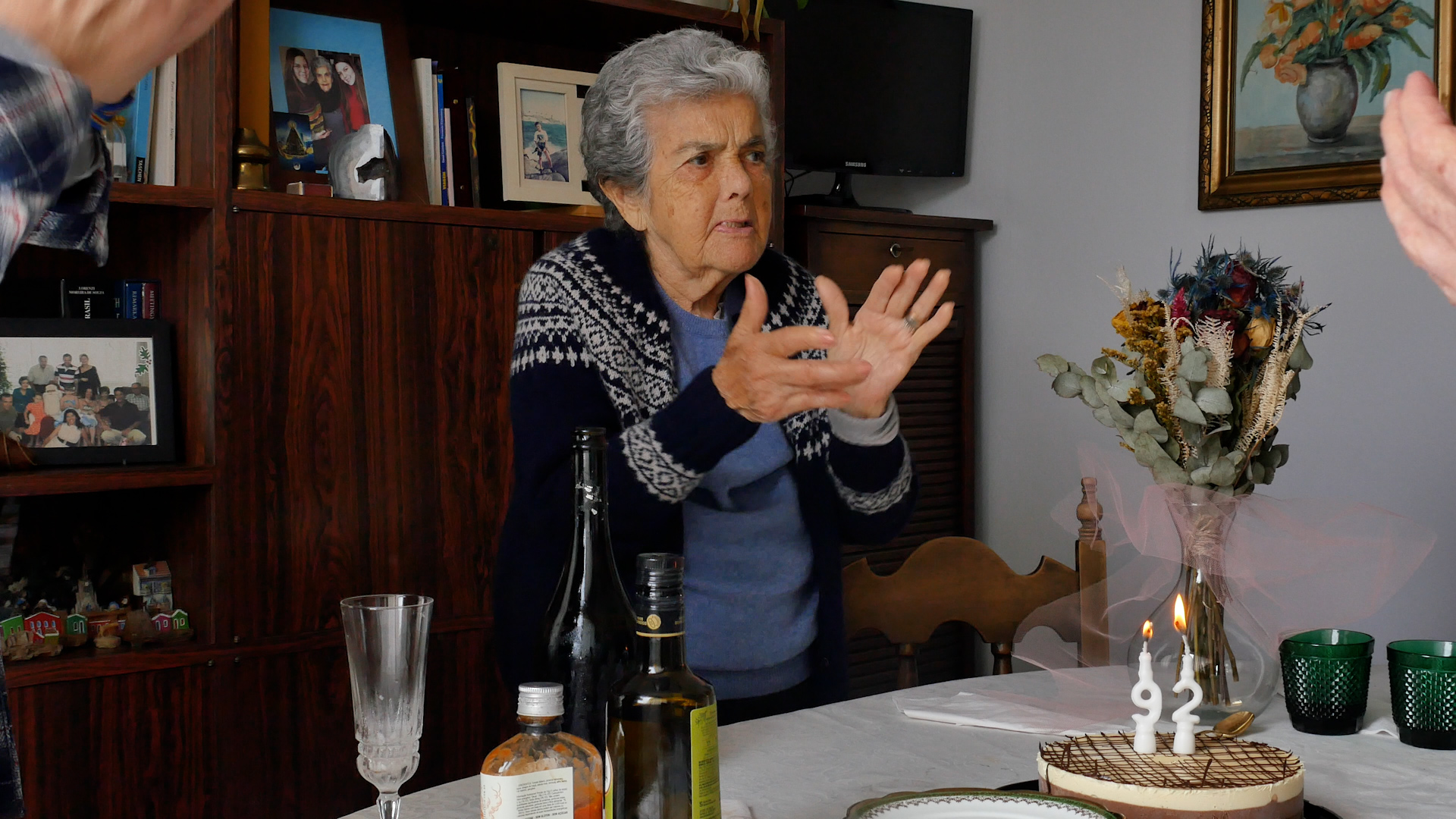 Com Liane Venturella, documentário “À Borda da Vida” terá pré-estreia no dia 5 de julho, no Café Fon Fon, em Porto Alegre