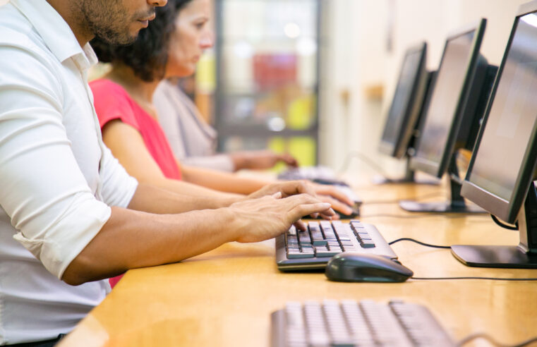 Escola Técnica Fundatec oferece curso de informática essencial para jovens e adultos  