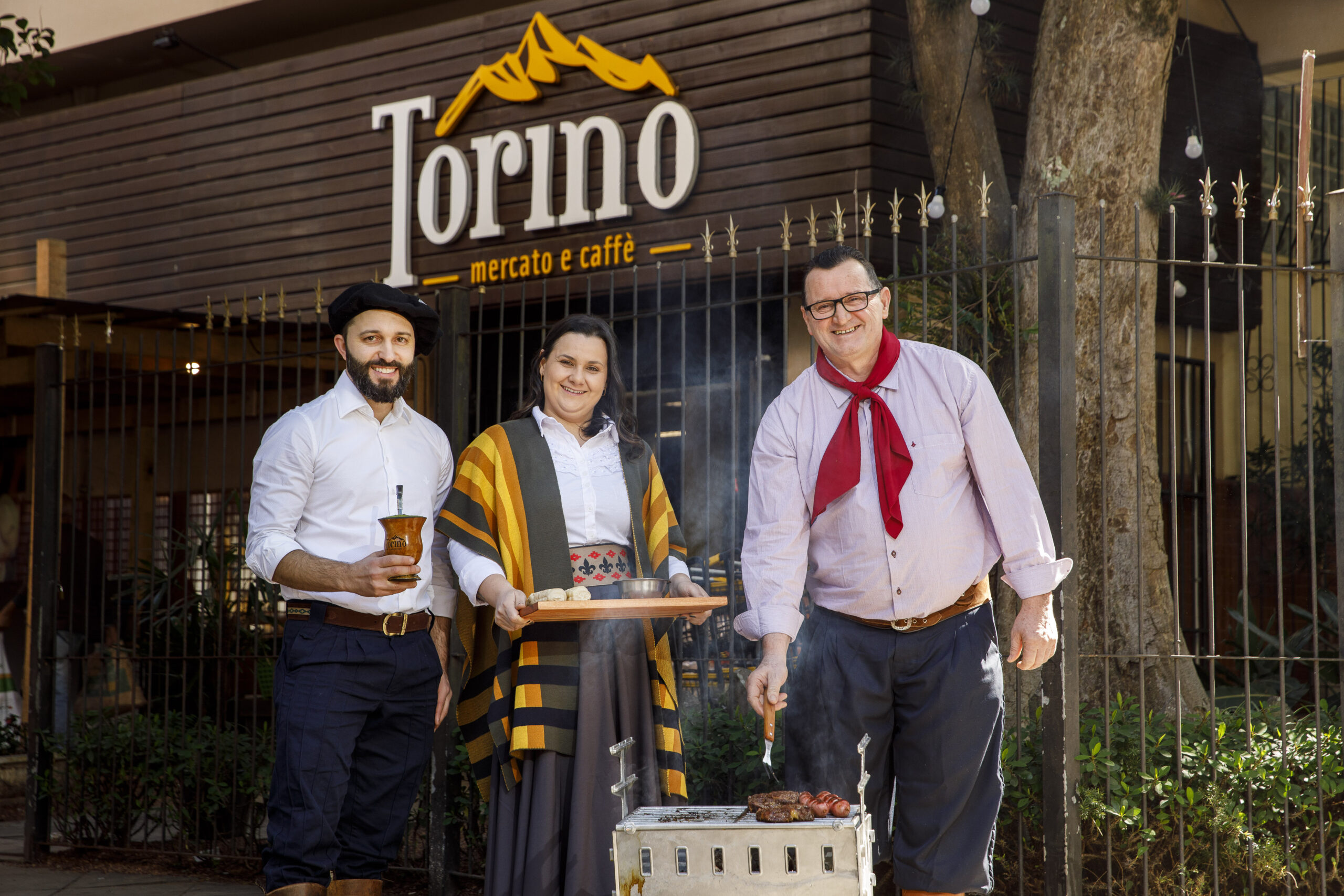 Evento aberto ao público no Bom Fim celebra o mês farroupilha com música, churrasco e comidas típicas