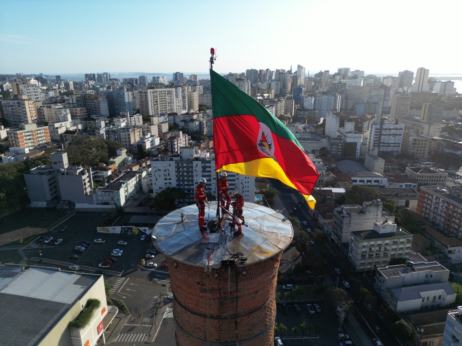 TOTAL celebra Semana Farroupilha com nova bandeira