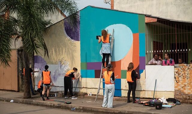 Mutirão de pintura do “Paredes com Propósito” levará cor para o entorno do Centro Cultural Vila Flores, no bairro Floresta