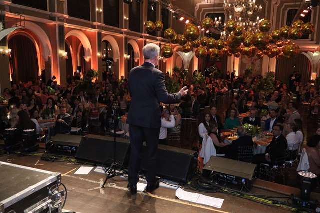 Jantar Anual do Instituto do Câncer Infantil celebra conquistas e emociona convidados