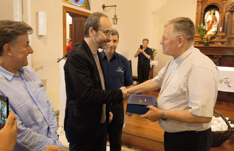 Marcos Vaandrade cria obra exclusiva para ser entregue em missa que celebra o início das atividades dos 130 anos da Fundação O Pão Dos Pobres