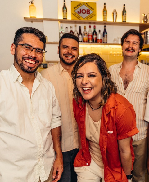 Aquece de Carnaval no Food Hall Country tem show gratuito de Bibiana Petek e Banda nesta quinta-feira