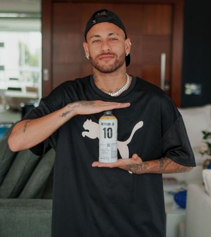 Cimed anuncia Neymar Jr. como novo embaixador da linha de hidratação Lavitan