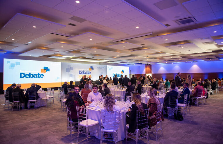 Transição da reforma tributária e aspectos práticos são abordados em mais uma edição do Fecomércio-RS Debate