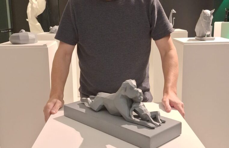 Exposição “A única luz é o amor”, de Marcos Vaandrade, estreia no Praia de Belas Shopping