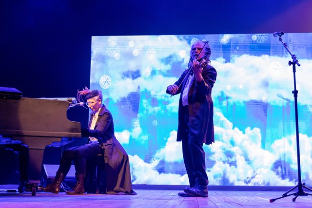 A Sbørnia Kontr`Atracka em apresentação única no Teatro Elisabeth Rosenfeld