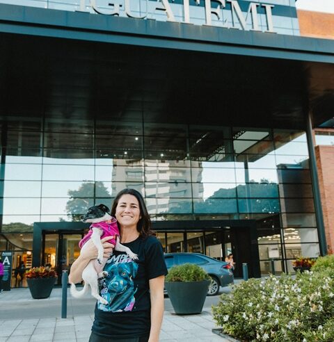 Iguatemi recebe feira de adoção organizada pelo projeto de Deise Falci