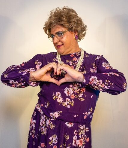 Espetáculo “Herta no Divã” chega a Porto Alegre com apresentação única