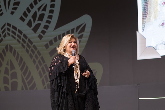 Moinhos Shopping celebra 25 anos com a exposição “2x Martha Medeiros”