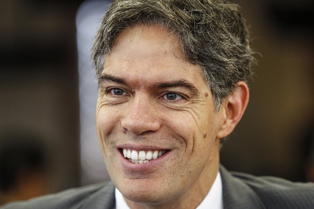 Ricardo Amorim é destaque no ABF Summit, em Porto Alegre