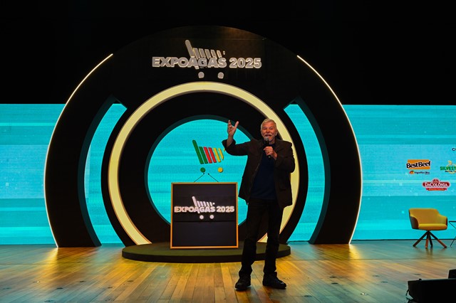 Criatividade, disciplina e generosidade: as lições de Miguel Falabella na Expoagas 2025