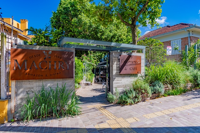 Restaurante da Zona Sul abre espaço para literatura infantil