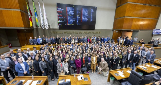 Fecomércio-RS recebe homenagem na Câmara de Vereadores