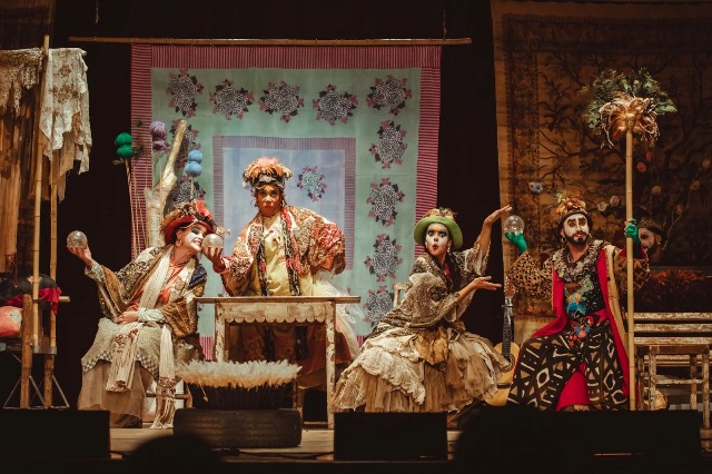 Grupo Os Geraldos estreia em Porto Alegre com espetáculo dirigido por Gabriel Villela