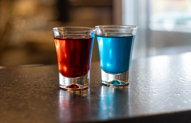 Gol comemorado com shot vermelho ou azul no Gre-Nal do LOOF