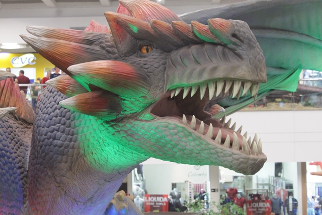 Dragões mitológicos são a nova atração do BarraShoppingSul