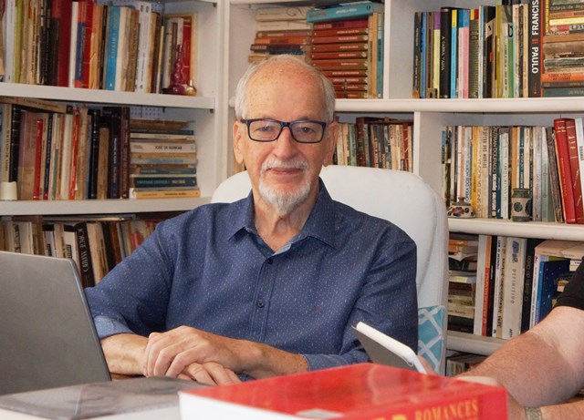 Machry recebe Sergius Gonzaga para encontro “Literatura ao Vivo” sobre o tema Amor