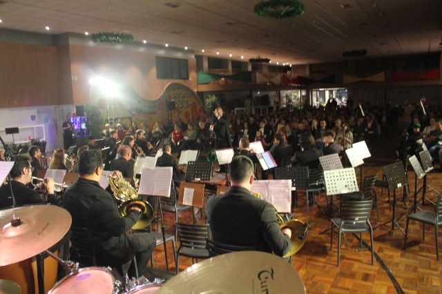 A Orquestra Municipal de Carlos Barbosa comemora seu aniversário, o aniversário da cidade e os 150 anos da Imigração Italiana com concerto gratuito