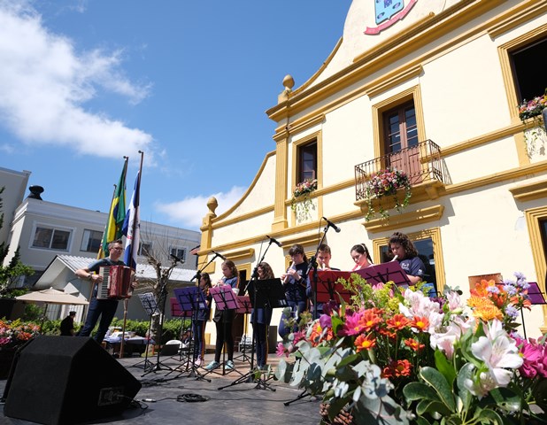 Garibaldi celebra chegada da primavera com festival cultural