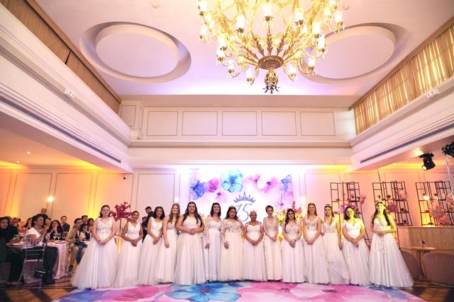 Festa de Debutantes de pacientes do Instituto do Câncer Infantil