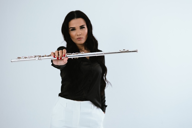 BarraShoppingSul recebe palestra-show com a flautista gaúcha Ana Carolina Bueno