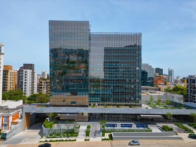 Coquetel celebra empreendimento icônico da UMA Incorporadora