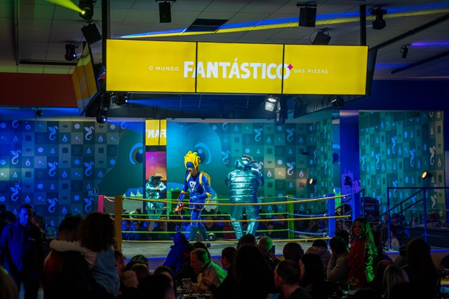 Mês da Criança no Mundo Fantástico das Pizzas tem diversão com shows, batalhas musicais e personagens exclusivos