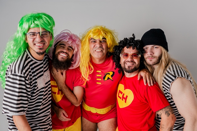 Canoas Shopping recebe show gratuito da banda Cólica Renal, cover dos Mamonas Assassinas, no projeto #CanoasÉShow