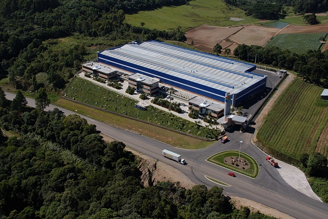 Na Mercopar, Acrilys exibe ecossistema de soluções industriais e comerciais