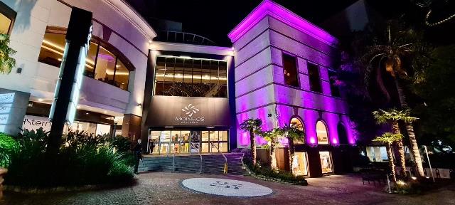 Rede Bourbon, Moinhos Shopping e Shopping CenterLar promovem iniciativas de conscientização sobre o câncer de mama