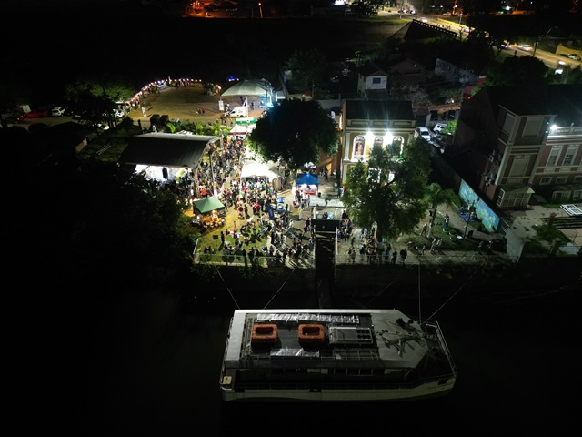 Sarau do Rio encerra o ano em clima de arte, música e celebração à beira do Sinos