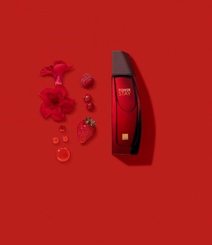 Avon lança primeira fragrância Power Stay com 22 horas de fixação