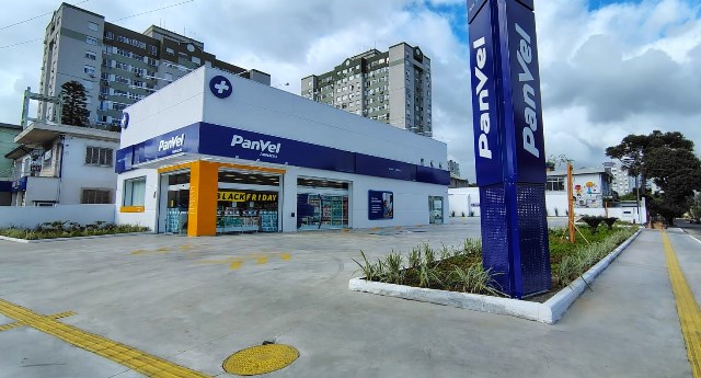 Loja Panvel ganha novo endereço na Av. Cavalhada, em Porto Alegre