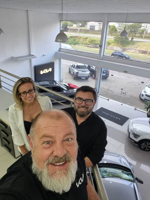 Poa Streaming TV, Kia e Suzuki Sun Motors e Protagonistas RS entregam homenagens para personalidades Destaques de 2025