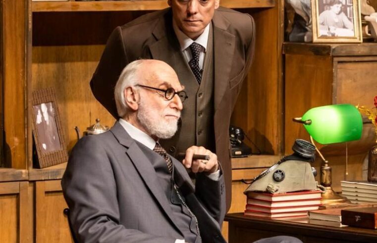 A Última Sessão de Freud no Teatro do Bourbon Country