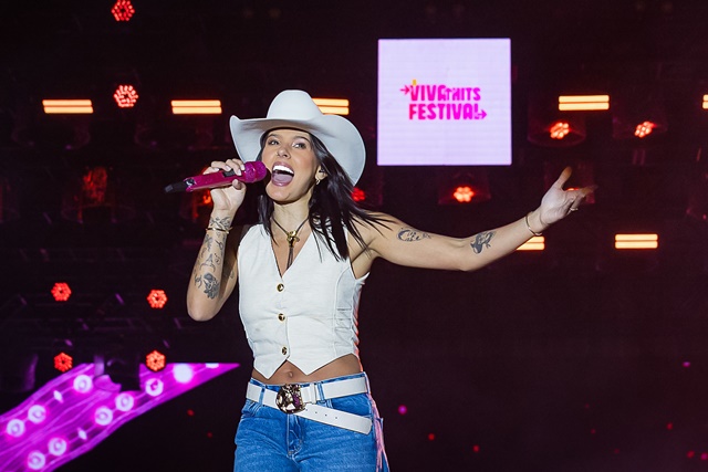 Ana Castela reúne mais de 6 mil pessoas na primeira edição do Viva Hits Festival em Canoas