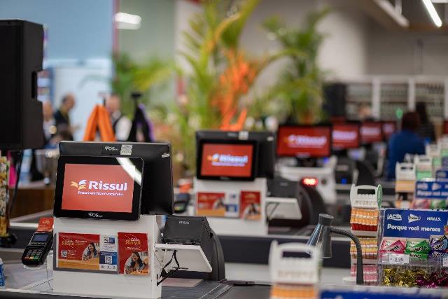 Horário de funcionamento no Natal das lojas Rissul e Macromix Atacado