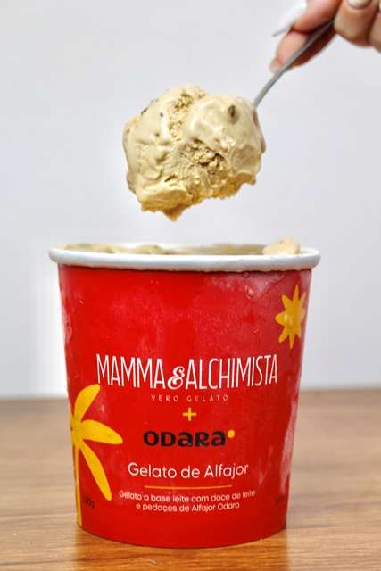 Collab de marcas gaúchas leva o sabor do alfajor para o gelato artesanal
