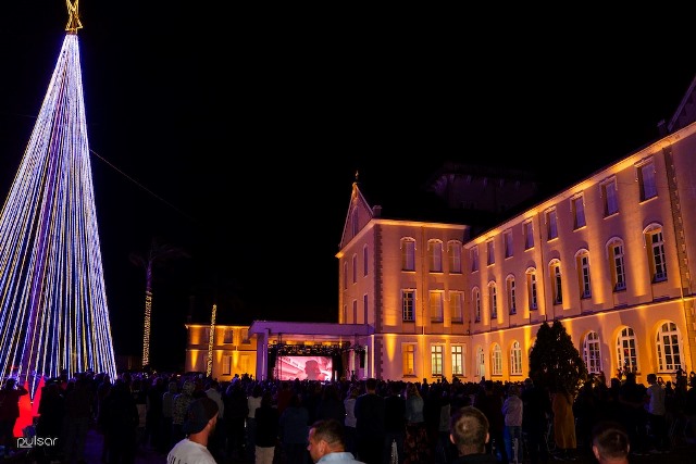 Novo complexo cultural do RS, Villa Santo Inácio realiza dois espetáculos gratuitos de Natal com atrações de teatro, música e dança