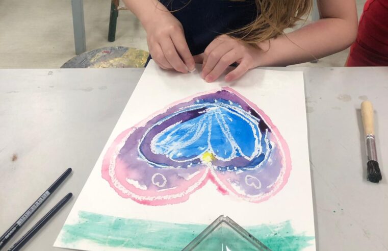 Oficinas criativas para crianças em férias são oferecidas pela Gravura Galeria de Arte